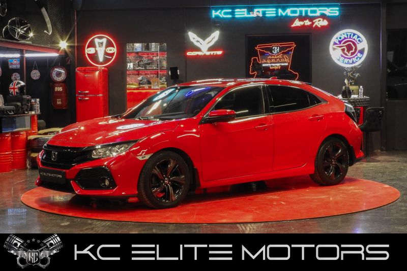 Φωτογραφία από Honda Civic 2019 1.0 TURBO Auto Full! BLACK FRIDAY OFFER!