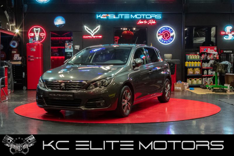 Φωτογραφία από Peugeot 308 2019 1.2 PureTech 130 Active EAT8!